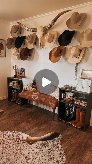 Brianna Purvis-Hall | Western Fashion + Lifestyle on Instagram: "Love these hat hangers! Such a good way to store all of our hats!   Comment “shop” to get the link to my hat hangers!   🏷️: western home, cowboy hat, western decor #westernhome #westerndecor #westernstyle #cowboyhat" Hat Hanging Ideas, Cowboy Home Decor, Cowgirl Hats Western, Cowboy Hat Rack, Hats Western, Western Rooms, Western Home, Hat Hanger, Hat Organization