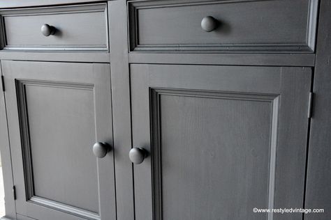 Black Chalk Painted Furniture, Black Chalk Paint Furniture, Annie Sloan Chalk Paint Furniture, Graphite Chalk Paint, Chalk Painted Furniture, Buffet And Hutch, Annie Sloan Graphite, Chalk Paint Kitchen, Annie Sloan Wax