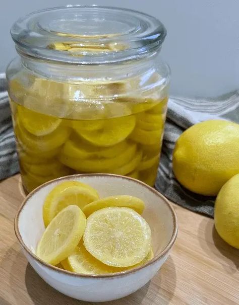 4 Ingredient Quick Pickled Lemons Pickled Lemons Recipe, Pickled Lemons, Pickling Liquid Recipe, Lemon Pickle Recipe, Quick Pickled Vegetables, Lemon Pickle, Lemon Uses, Preserved Lemons, Pickled Vegetables