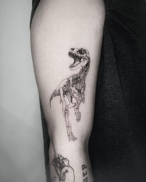 #wip more bones n’ skeletons 🦴 First session done of this T-rex on @pdt.arath 🖤 havin a lot of fun with these ones! #tattoo #blackandgreyrealism #blackandgrey #dinosaurtattoos #trextattoos #linework #skeletontattoos #tattooartist #denvertattooartist #coloradotattooartist #realismtattoo #bones #trex #titletattoostudios Rex Tattoo, T Rex Tattoo, Evolution Tattoo, Le Tattoo, Dinosaur Tattoos, K Tattoo, Bone Tattoos, Skeleton Tattoos, Ink Inspiration