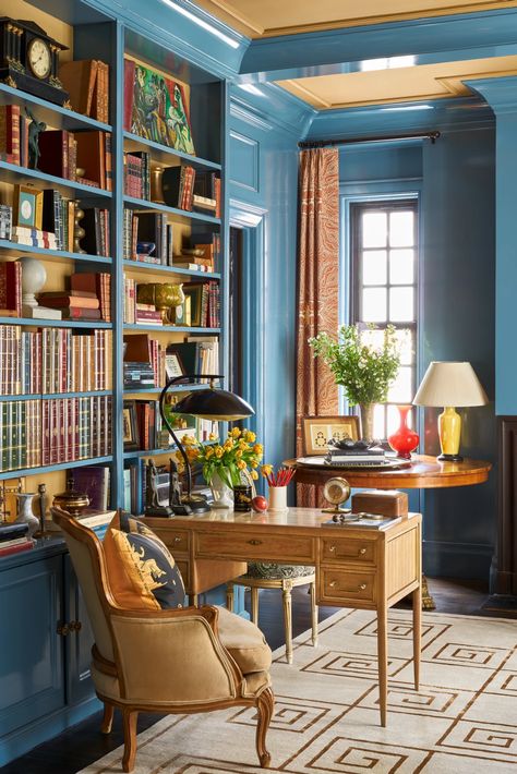 Lacquered Walls, Home Library Design, Home Office Ideas, Home Libraries, Home Office Setup, Office Setup, Cabin Homes, Eclectic Home, Home Library