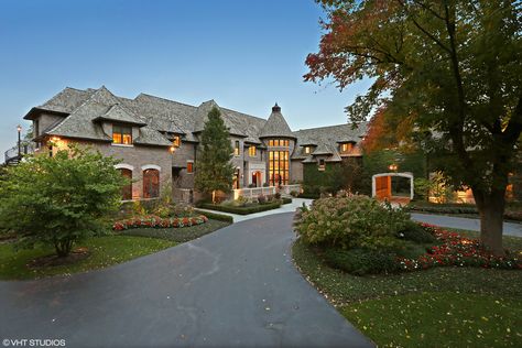 The Most Beautiful Home for Sale in Every State in America Photos | Architectural DigestILLINOIS Mansion Homes, Usa House, States In America, Mansions Homes, Dream Houses, Stone House, Big Houses, Classic House, Architectural Digest