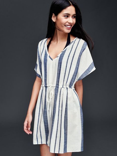 Gifting Mom with some breezy beachwear might just convince her to take a vacation too. Gap Striped Cover-Up ($50) Sunday Clothes, Kaftan Designs, Flattering Swimsuits, Best Mothers Day Gifts, Navy Stripes, Maternity Clothes, Boho Style, Casual Dress, Casual Dresses