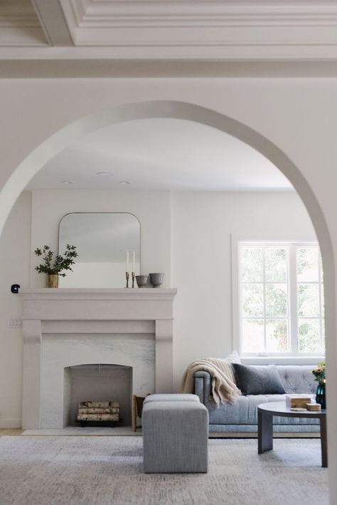 arches, modern living room design, historic home design, archway decor Archways In Homes, Modern Remodel, Home Goods Store, Arch Interior, Historic Home, Beautiful Furniture, Classic House, Cozy Living Rooms, Living Room Designs