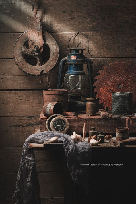 #vintage #vintagephotography #rustic #rusticphotography #stilllife #stilllifephotography Rustic Still Life Photography, Vintage Still Life Photography, Retro Props, Antique Logo, Vintage Still Life, Rustic Photography, Photo Food, Home Still, Product Photographer