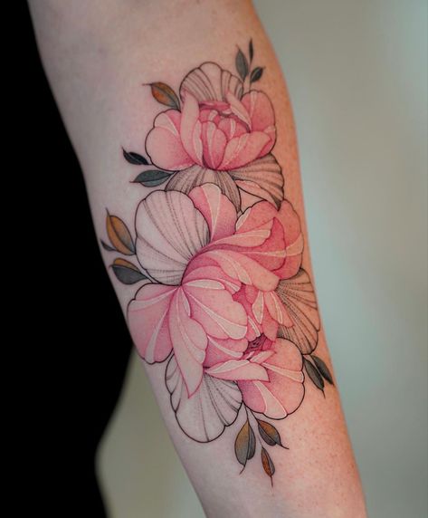 Floral Colour Tattoo, Pink Floral Tattoo, Pink Flower Tattoo, Fine Line Floral Tattoo, Pink Flower Tattoos, Flor Tattoo, Inspo Tattoo, Peony Tattoo, Design Tattoos