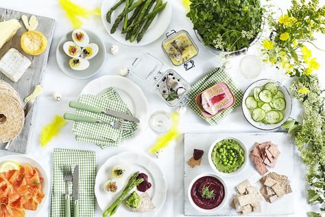 Swedish Easter, Easter Foods, Swedish Traditions, Easter Food, Scandinavian Food, Easter Religious, Nordic Scandinavian, Swedish Style, Easter Inspiration