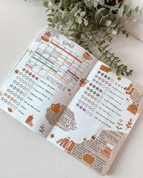 Creative Reading Journal Ideas, Reading Journal Page Tracker, Bujo Design Ideas, Fall Reading Journal Spread, Reading Journal Goals Page, 2024 Reading Journal Ideas, Book Tracker Journal Ideas, Monthly Book Journal, January Book Journal Spread