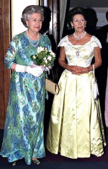 Elizabeth and Margaret Prinses Margaret, Princesa Margaret, Princesa Elizabeth, Queen Elisabeth, Princesa Real, Rainha Elizabeth Ii, English Royal Family, Reine Elizabeth Ii, English Royalty