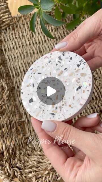 Pepper Please Studio | Jesmonite | Workshops on Instagram: "Mixing the magic of Jesmonite with the beauty of natural shells and colored terrazzo chips to craft a piece that radiates beachy vibes. 🏖️ . . . #jesmonite #jesmonitecrafts #beachycrafting #coastalmagic #seasidevibes #diycoaster #shellcrafts #oceaninspired #craftyshores #beachdecor #diybeachart #coastermagic #coastalcrafting #beachcrafts #diycoastaldecor #beachvibes #shellstuddedcoaster #smallbizcrafting #handmadecoasters #supportlocalmakers #craftyentrepreneur #asmr #satisfyingvideos" Jesmonite Diy, Jesmonite Art, Jesmonite Terrazzo, Diy Coastal Decor, Beachy Vibes, Eco Resin, Handmade Coasters, Diy Coasters, Beach Crafts