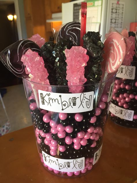 Pink And Black Candy Table, Light Pink And Black Party Decorations, Hot Pink Party Favors, Hot Pink Black And Gold Party Decor, Black And Pink Birthday Party Decoration, Pink And Black Birthday Party Decoration, Black And Pink Birthday Theme, Pink And Black Birthday Party, Black And Pink Party