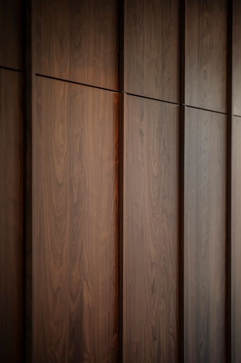 Walnut Wainscoting, 1970s Wood Paneling, Dark Wooden Interior, Dark Wood Interior Design, Wood Panelling Walls, Walnut Joinery, Wood Panels Wall, Wood Gallery Wall, Wall Panel Wood