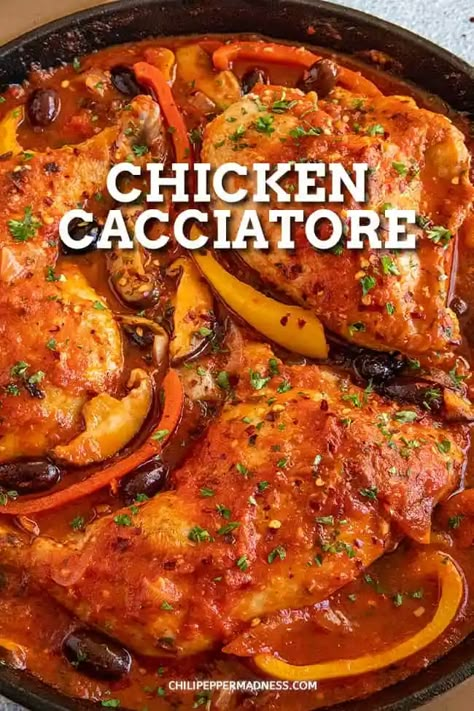 Cacciatore Recipes, Chicken Cacciatore Recipe, Italian Comfort Food, Slow Cooked Chicken, Chicken Cacciatore, Braised Chicken, Summer Cooking, Cooked Chicken, Prep Recipes