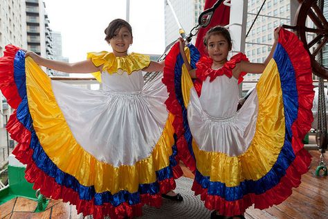 colombian outfits | ... Colombian dresses in the national colours of Colombia on the deck of Columbia Outfit, Folkloric Dress, Colombian Girls, Colombian Culture, Columbia Dresses, Carnival Dress, 23 August, Traditional Dance, Folk Dresses