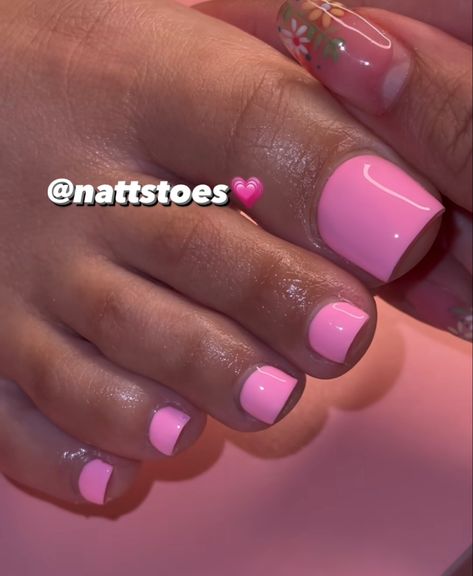 Solid Color Pedicure Ideas, Valentine Day Toe Nails, Valentines Toes Design, Light Pink Acrylic Toes, Valentines Toe Nail Designs Pedicures, Valentine’s Day Toes, Pink Toe Nails Ideas, Pink Toes Pedicure, Cute Toe Nail Colors