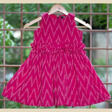 Summer Frock design Kids Summer Frocks Design, Cotton Frocks For Kids Summer Dresses, Summer Frocks For Kids, Ikkat Frocks For Kids, Baby Girl Cotton Frocks Design, Cotton Baby Frocks Patterns, Traditional Frocks For Baby Girl, Cotton Frocks For Kids Summer, Simple Cotton Frocks For Kids