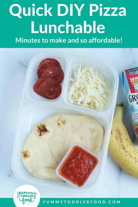 Have more fun with lunch with this super quick and easy Pizza Lunchable idea. It's one of our favorite copycat recipes and it makes it less expensive to recreate Lunchables at home! This is a kids lunch that's perfect to pack for school, daycare, or to serve at home. Diy Pizza Lunchables, Pizza Lunchable, Diy Lunchables, Pizza Roll Recipe, Diy Pizza, Kids Lunch Recipes, Healthy Lunches For Kids, Cold Lunches, Toddler Lunches