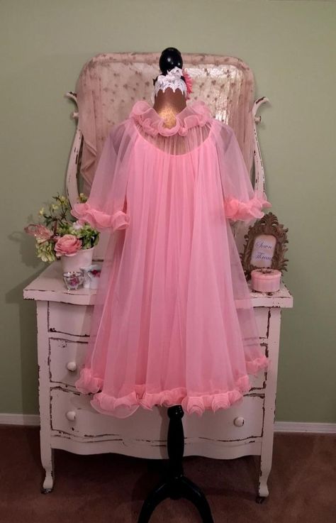 50's feather nightgown - Google Search Pink Showgirl, 60s Nightgown, 1950s Nightgown, Sheer Nightgown, Pink Pjs, Nightgown Pattern, Nightgown Dress, Glamour Art, Lingerie Patterns