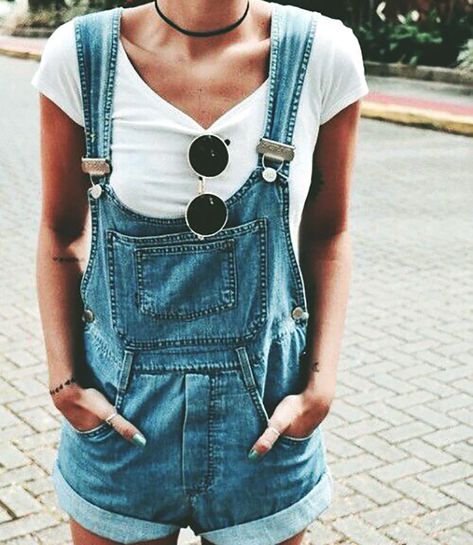 FESTIVAL BRIDES | 10 Ways to Make Life Lovely - the June One Looks Jeans, Overalls Outfit, Stil Boho, Skirt Denim, Outfit Jeans, Skirt Maxi, Trendy Summer Outfits, Modest Clothing, Denim Romper