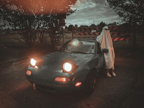 #ghostchallenge #ghosttrend #tiktok #ghost #ghostphotoshoot #miata #halloween #spookyseason #aesthetic #photography #aesthetic #diy Halloween Jdm Cars, Halloween Car Pictures, Miata Halloween, Aesthetic Miata, Mazda Miata Aesthetic, Miata Aesthetic, Boyfriends Aesthetic, 1990 Aesthetic, History Of Poetry