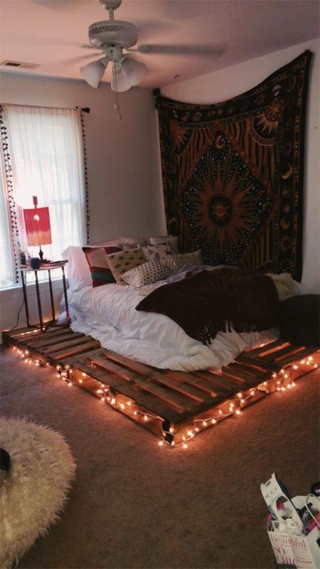 VSCO - why is everyone reposting this im confusion follow me on instagram @jillianghurley | jillianghurley Bed Frames Made Out Of Pallets, Cool Teen Bedrooms, Cute Bedroom Ideas, Teen Bedroom Decor, Cozy Room, Room Inspiration Bedroom, Room Ideas Bedroom, Dream Rooms, Aesthetic Bedroom