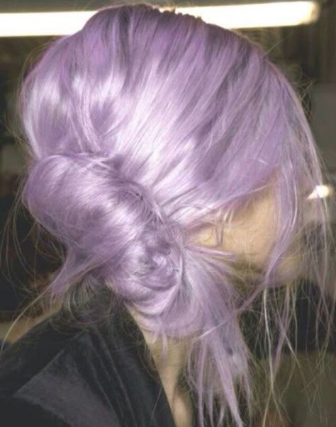 Short Lilac Hair, Temporary Hair Dye, Semi Permanent Hair Dye, Korean Short Hair, Y2k Hairstyles, Short Hair Black, Lilac Hair, Hair Color Pastel, Lilac Lavender