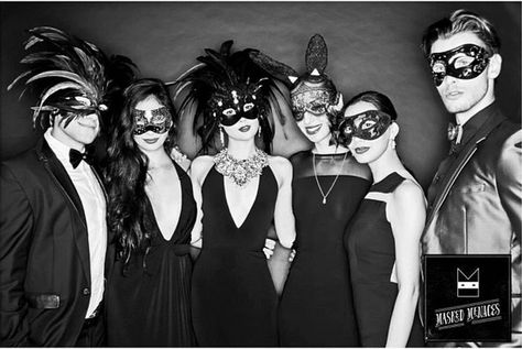 Black And White Mascarade Party, Masquerade Photobooth, Masquerade Ball Gowns Elegant With Mask, Masquerade Photo Booth, Masquerade Party Aesthetic, Masquerade Party Outfit, Mascarade Ball, Masquerade Ball Costume, Mascarade Party