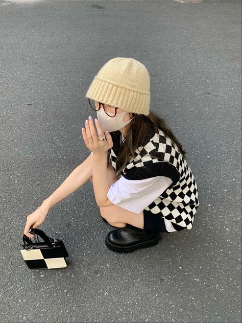 Bucket Hat Outfit Aesthetic, Bucket Hat Outfit, Hat Outfit, Outfits With Hats, 가을 패션, Casual Style Outfits, Aesthetic Outfits, Cute Casual Outfits, Women's Style