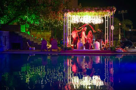 #wedding #mandap #weddingscenes #bride #groom #brideentry #groomentry #weddingphotography #weddindoutfits Pool Side Mandap Decor, Pool Side Wedding Decor, Pool Side Wedding, Mandap Decor, Wedding Mandap, Wedding Scene, Pool Side, Wedding Function, Indian Wedding