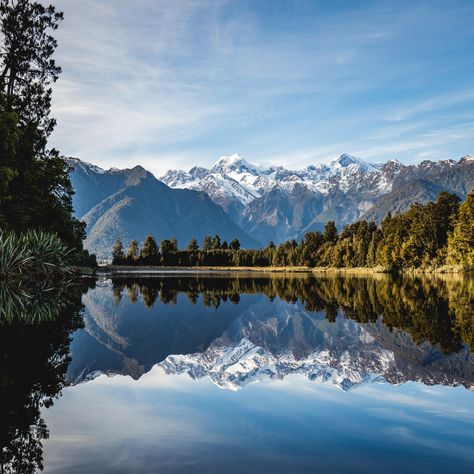 Lake Matheson New Zealand, New Zealand Nature, Nz South Island, Amazing Locations, Panorama Photography, Reflection Pictures, Mount Cook, Beautiful New Zealand, New Zealand Landscape