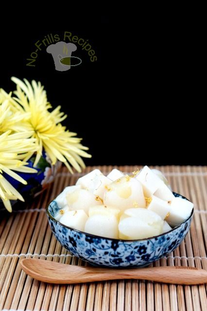 Almond Jello, Almond Pudding Recipe, Almond Pudding, Almond Jelly, Jelly Desserts, Chinese Dessert, Fortune Cookies, Refreshing Desserts, Asian Desserts