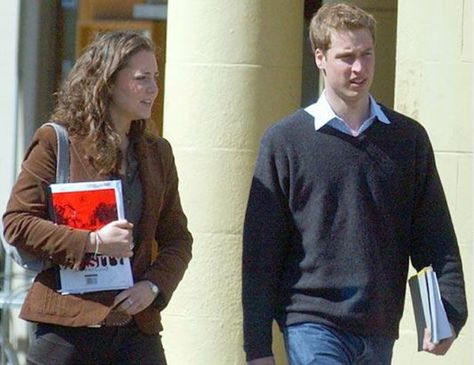 By the end of 2002, Middleton's former boyfriend had graduated and they broke up over dating long-distance. The next fall, Middleton and several friends were invited to share a flat with Prince William. By 2003, they were officially (and secretly!) a couple. To protect themselves from the press, the two never showed affection in public and didn't sit by each other at formal meals.  - TownandCountryMag.com Kate Middleton College, Kate Middleton Young, Duchesse Kate, Prince William Et Kate, William E Kate, Principe William, Kate Middleton Outfits, Kate Middleton Prince William, Teenage Love