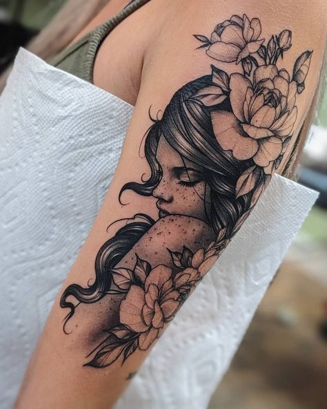 Floral Portrait Tattoo, Woman Face Silhouette Tattoo, Beautiful Face Tattoo, Realism Feminine Tattoo, Pretty Lady Tattoo, Flower Goddess Tattoo, Woman And Flower Tattoo, Illustrative Realism Tattoo, Women With Flowers Tattoo