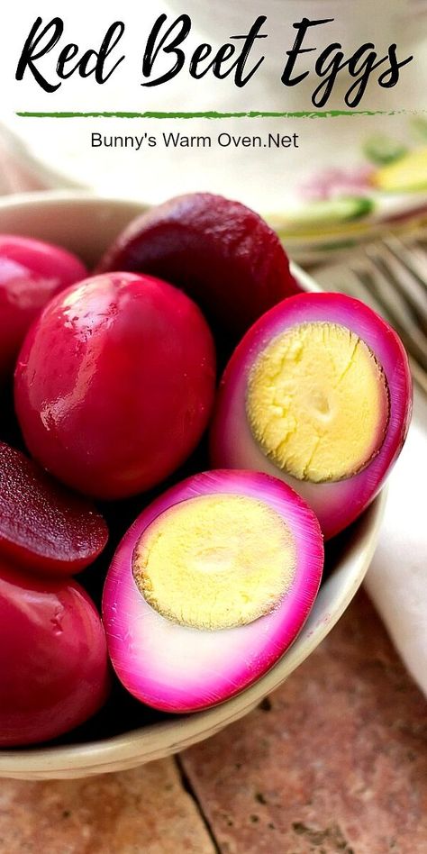 There was never a summer or winter holiday that went by in Pennsylvania where Red Beet Eggs (Pickled Eggs) didn’t show up on our family table.  I’m convinced the flavors of sweet and sour run through our veins. Red Beet Eggs Recipe, Red Beet Eggs, Pickled Beets And Eggs, Beet Eggs, Eggs Pickled, Pickled Eggs Recipe, Mennonite Recipes, Diy Easy Recipes, Pickled Eggs