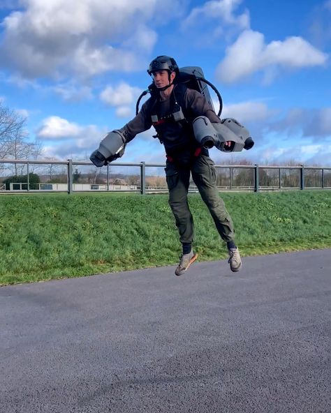 Being a jetpack test pilot | jet pack | Jetpack test pilot looks like the coolest job in the world 😮 | By LADbible Jet Pack, Water Jet Pack, Water Jet, Cool Tech, Good Job, Tactical Gear, Pose Reference