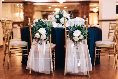 Couples Chair, Simple Wedding Centerpieces, Church Wedding Decorations, Blue Wedding Inspiration, Chair Decor, Silver Theme, Navy Blue Wedding, Wedding Chairs, Chair Decorations