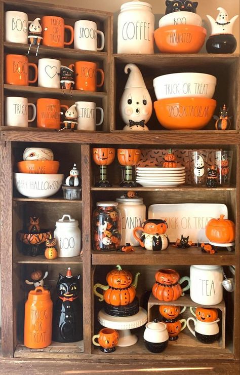 Halloween Theme Kitchen, Farmhouse Halloween Decor Diy, Vintage Halloween Decorations Indoor, Kitchen Cubby, Neighborhood Events, Halloween Witches Brew, Classy Halloween Decor, Fall Room Decor, Happy Halloween Witches