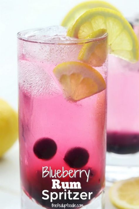 Fun Alcoholic Drinks, Best Alcoholic Drinks, Blueberry Drinks, Drinks To Make, Blueberry Vodka, Surviving Summer, Easy Alcoholic Drinks, Fun Drinks Alcohol, Alcholic Drinks