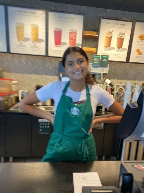 Working At Starbucks Outfits, Target Employee Aesthetic, Starbucks Worker Outfit, Starbucks Worker Aesthetic, Starbucks Work Outfit, Job Aesthetic Teen, Teen Jobs Aesthetic, Part Time Job Aesthetic, First Job Aesthetic