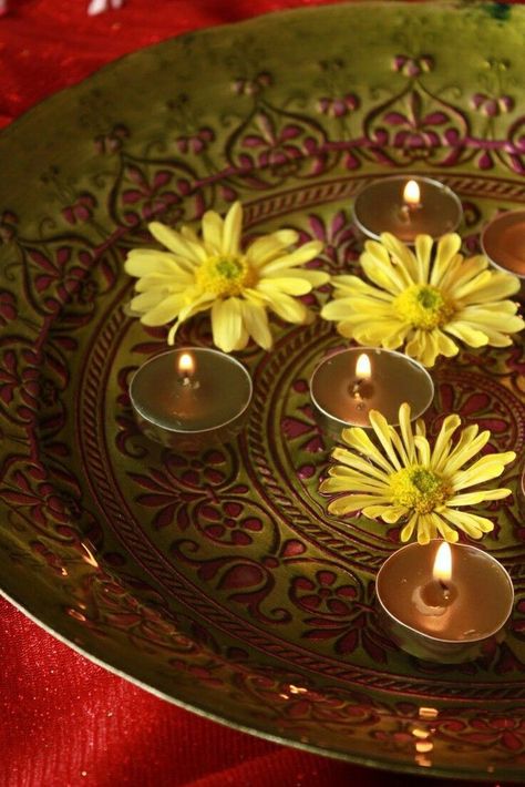 Diwali Colours, Diwali Inspiration, Earthen Pots, Meditation Ideas, Diwali Painting, Indian Colors, India Decor, Brass Decoration, Pineapple Wallpaper