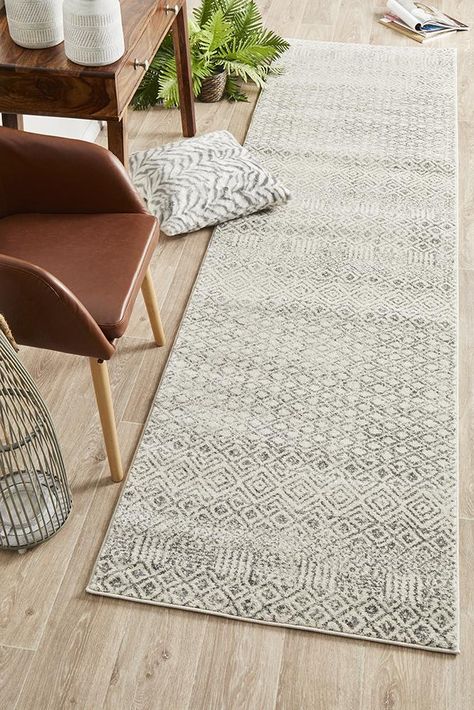 Evoke Diamond Grey Transitional Runner Rug – Rugs a Million Entrance Runner Rugs, Hall Runner Rug, Carpet Runners For Hallways, Hall Ideas, Hall Runner Rugs, Grey Runner, Modern Rugs Grey, Hall Runner, Carpet Trends