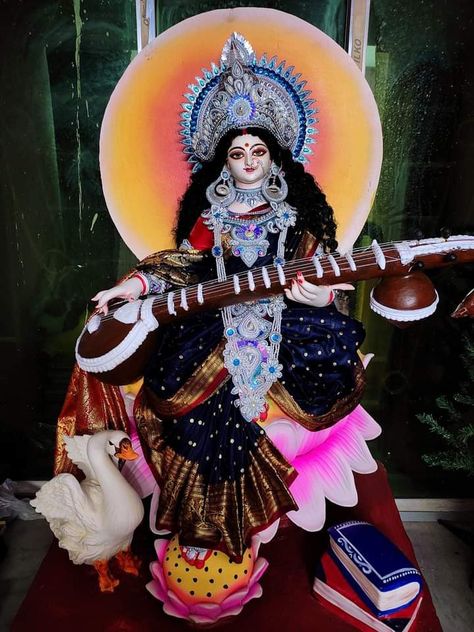 Faces Quotes, Saraswati Picture, Saraswati Idol, Saraswati Photo, Terracotta Art, Saraswati Devi, Lord Rama Images, Saraswati Goddess, Doremon Cartoon