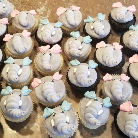 Elephant Theme Cupcakes, Elephant Shaped Cake, Elephant Cupcakes Ideas, Baby Elephant Cakes For Baby Showers, Cupcake Elephant, Baby Boy Cupcake Ideas, Elephant Treats, Elephant Dessert Table, Elephant Cupcake Cake