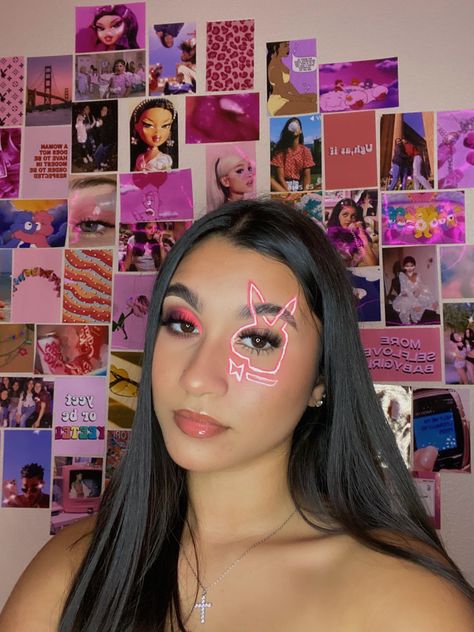 insta: mariferdoesmakeup Bunny Eye Makeup, Bunny Makeup, Makeup Morphe, Eye Look, Playboy Bunny, Eye Makeup Art, Makeup Art, Face Paint, Carnival Face Paint