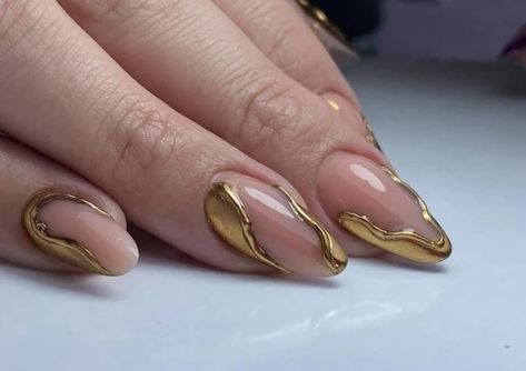 Melted Gold Nails, 3d Gold Nail Art, Gold Abstract Nails, Gold 3d Nails, Nails Con Relieve, Henna Nails, Golden Nails, Gold Nail Art, Subtle Nails