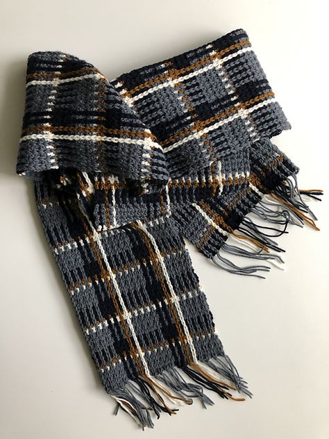 Men Scarf Crochet Pattern, Crochet Pattern Scarf, Crochet Ruffle Scarf, Crochet Scarf For Beginners, Plaid Crochet, Crochet Men, Crochet Ruffle, Easy Crochet Stitches, Crochet Size