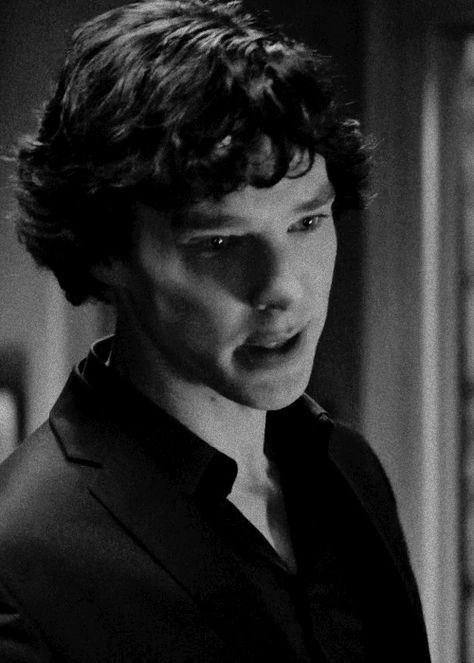 Sherlock is beautiful. I miss him so much! John Lock, Lara Pulver, Sherlock Holmes Benedict, Amanda Abbington, Sherlock Holmes 3, Sherlock Cumberbatch, Sherlock Holmes Benedict Cumberbatch, Benedict Sherlock, Jim Moriarty