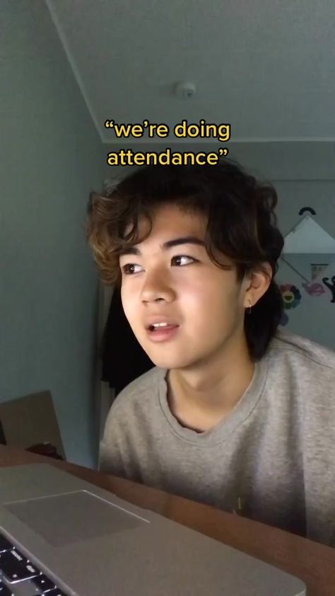 School Relatable Tiktoks, School Tiktoks Funny, Weird Tiktoks, Hilarious Tiktoks, School Tiktoks, Funny Tiktok, Memes Hilarious, Funny Vidos, Crazy Funny Memes