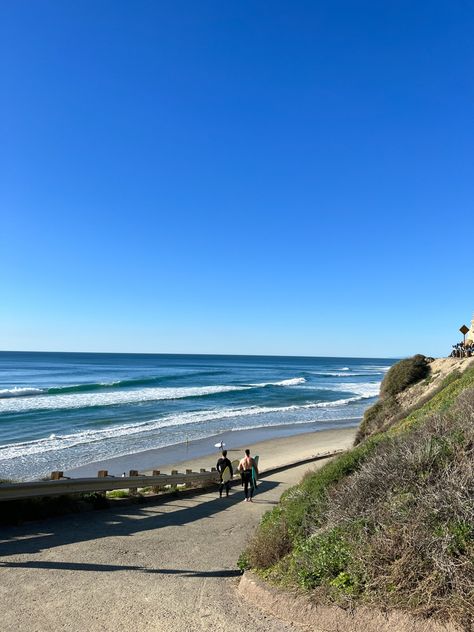 Surfers in la jolla san diego california La Jolla Aesthetic, San Diego Surfing, Manifesting 2024, Surfer Vibes, La Jolla San Diego, La Jolla Beach, Travel 2024, La Jolla California, Stay Salty