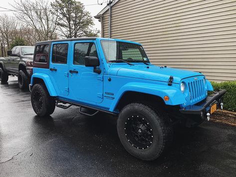 Black Jeep With Blue Accents, Light Blue Jeep, Car Manifestation, Blue Jeep Wrangler, Jeep Keys, Jeep Wrangler Interior, Goddess Magic, 4 Door Jeep Wrangler, Blue Jeep